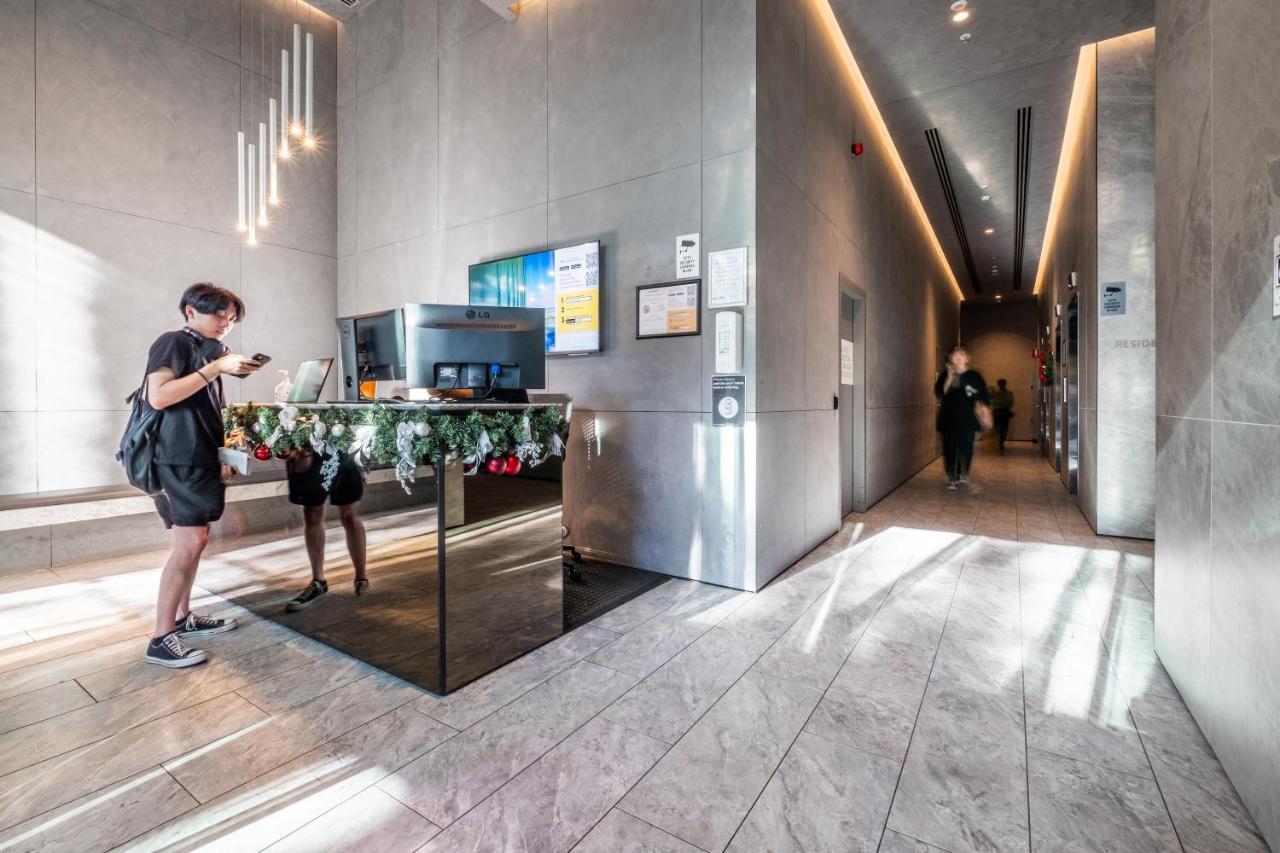 מלבורן Mega Style Apartments Victoria One מראה חיצוני תמונה