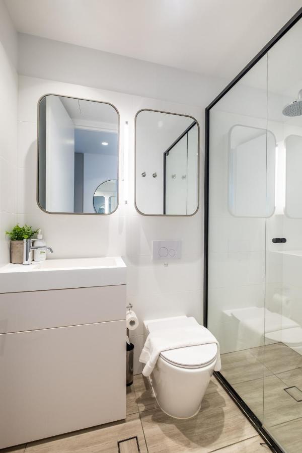 מלבורן Mega Style Apartments Victoria One מראה חיצוני תמונה