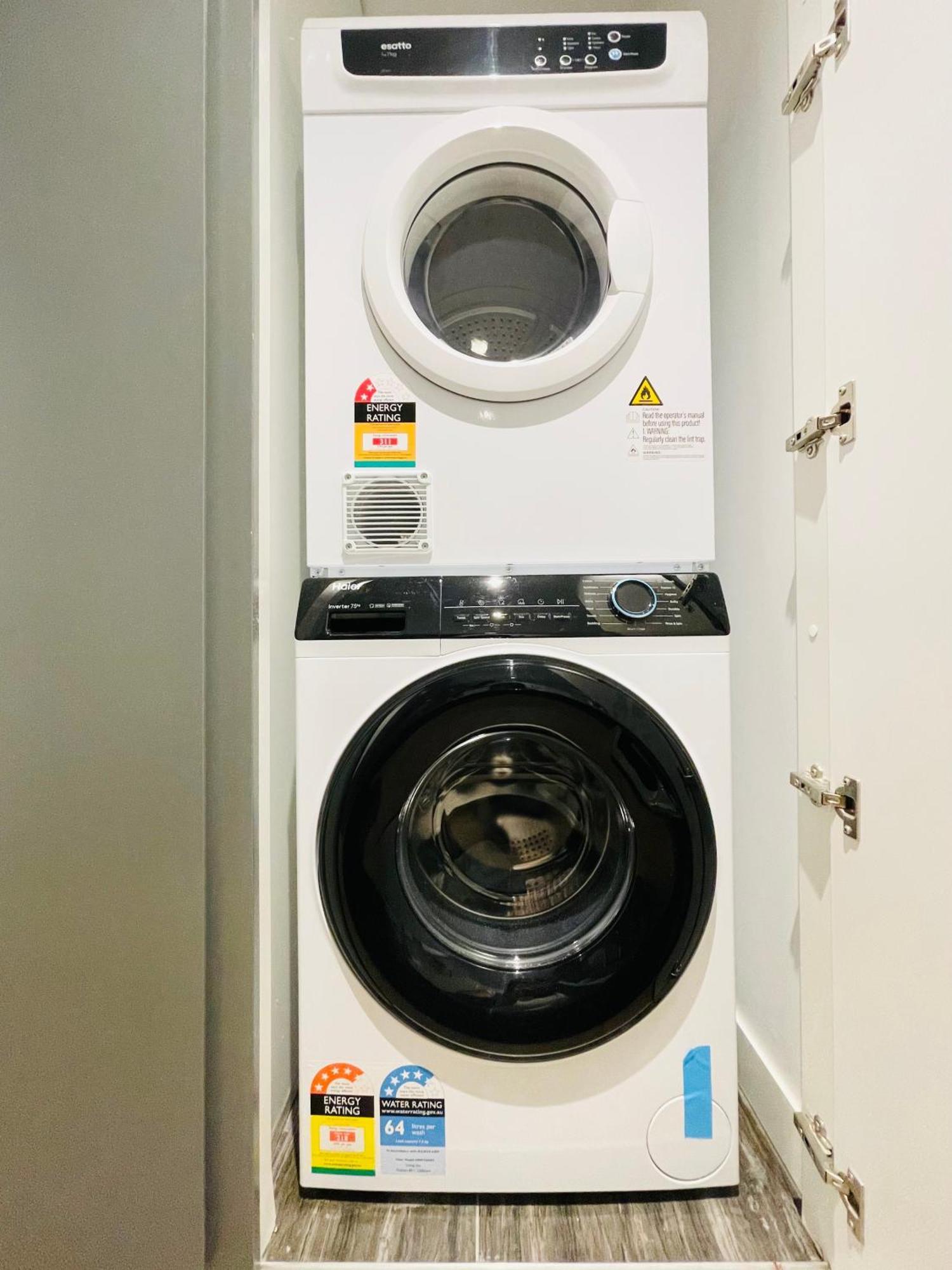 מלבורן Mega Style Apartments Victoria One מראה חיצוני תמונה