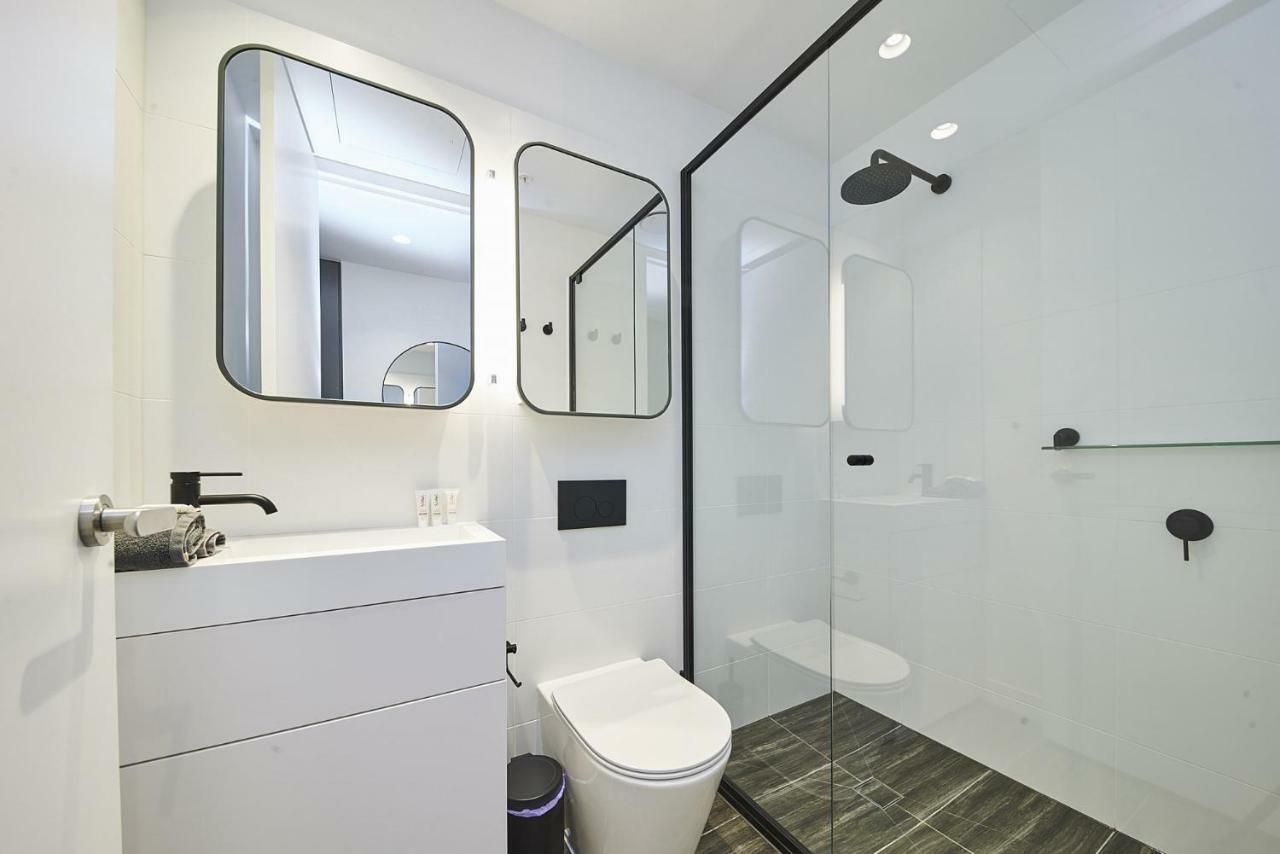 מלבורן Mega Style Apartments Victoria One מראה חיצוני תמונה